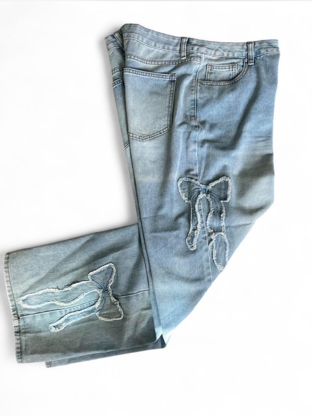 CALI 1850 WIDE LEG JEANS WITH EMBROIDERED BOWS SZ 13 (Juiniors)